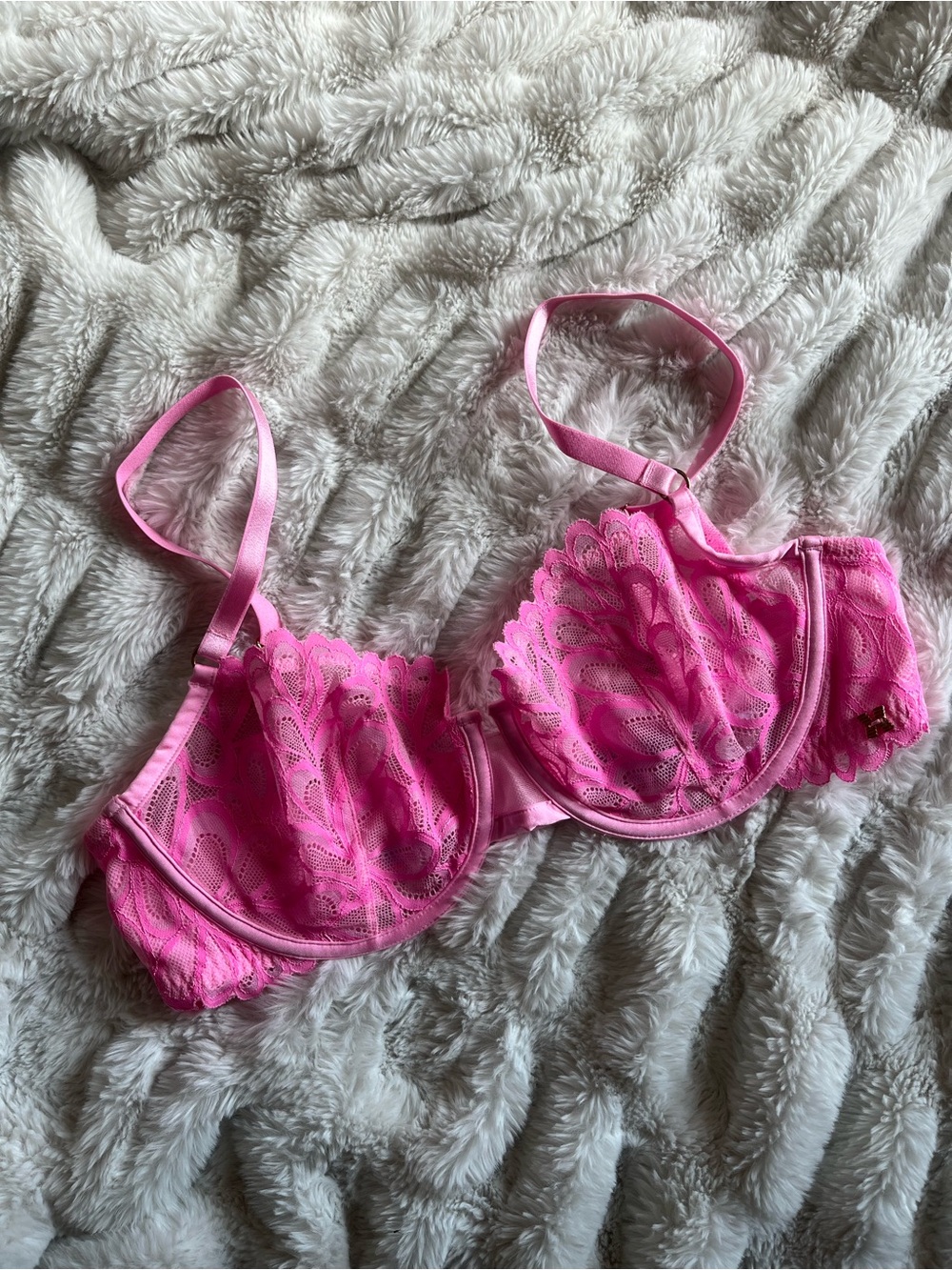 Savage X Fenty Pink Lace Underwire Bra